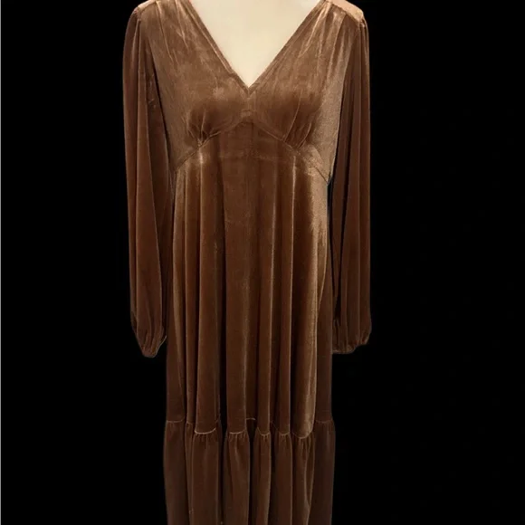 Baltic Born | Dresses | Baltic Born Brown Velvet Long Sleeve Dress |  Poshmark